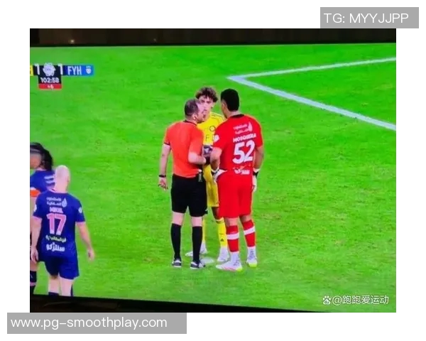 国王杯激战利物浦小胜多特蒙德帽子戏法引发争议判罚全场沸腾